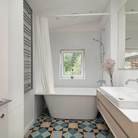 Spacious & Stylish In Center Vilnius